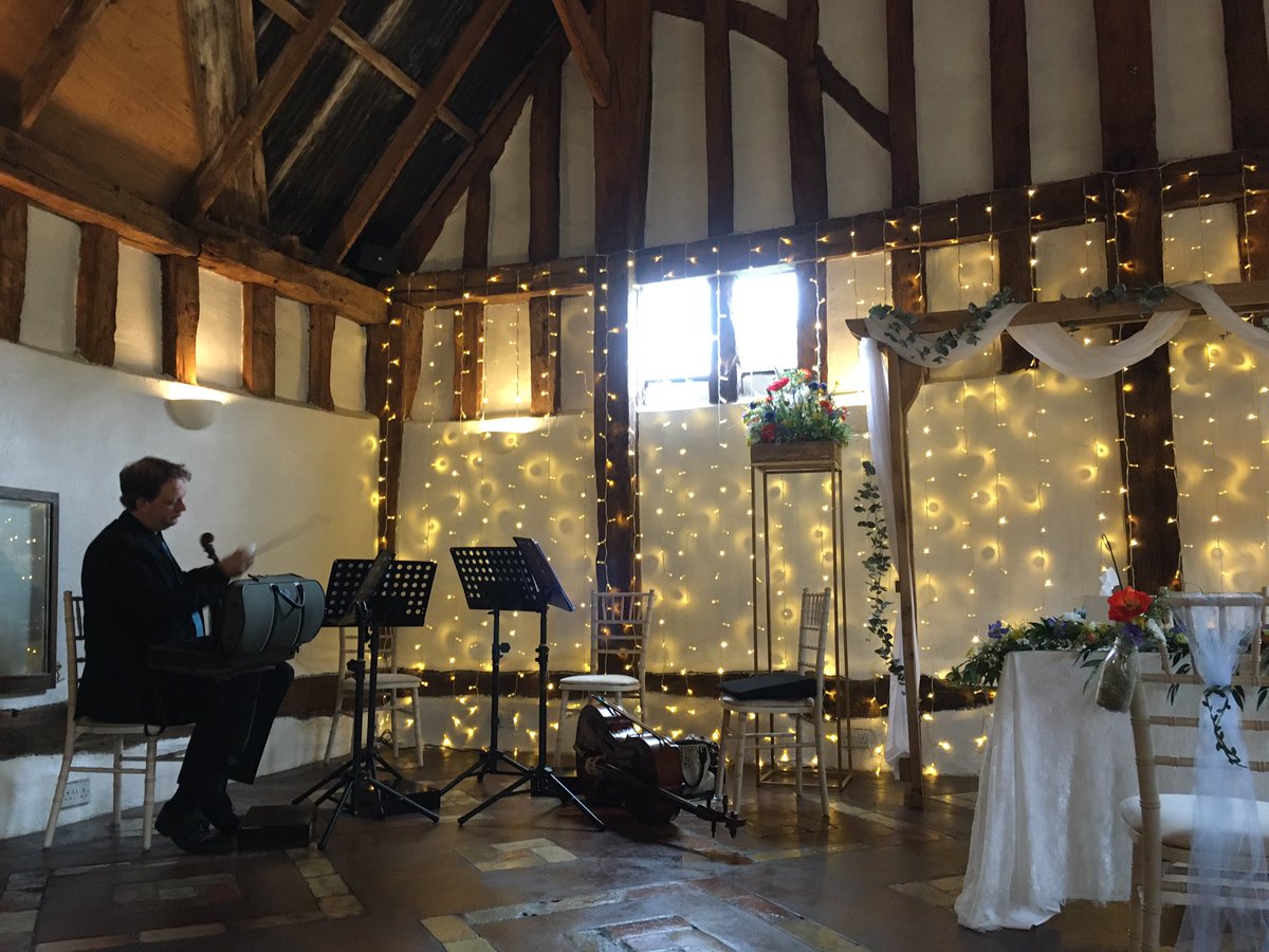 BlytheStringQ's tweet image. #smeethamhallbarn looking rather beautiful for today’s #wedding. #stringquartet #suffolk
