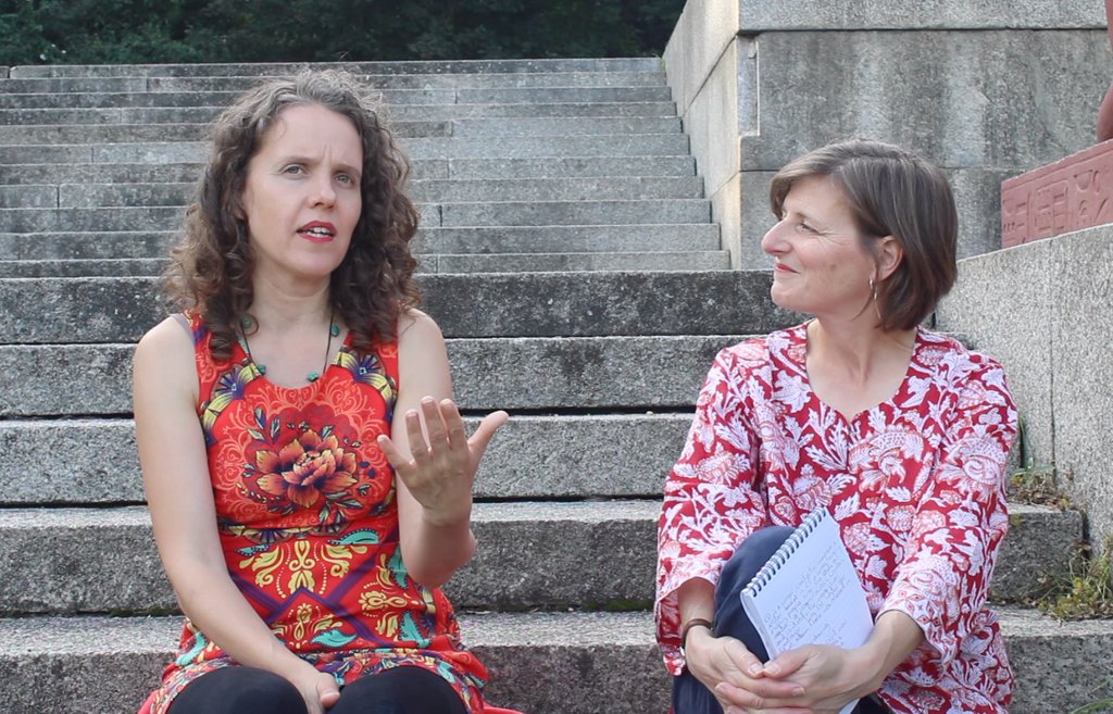 BloomsburyBlue's tweet photo. I talked to Katie Rose @katierosewindow about the creative process, working with the seasons and her latest album, Flame, for the first of my Creative Year video conversations. Find out why we're both in full-on squirrel season! https://t.co/cU8Jw9iwPi #CreativeYear #WritingLife https://t.co/BbNlULS6cc