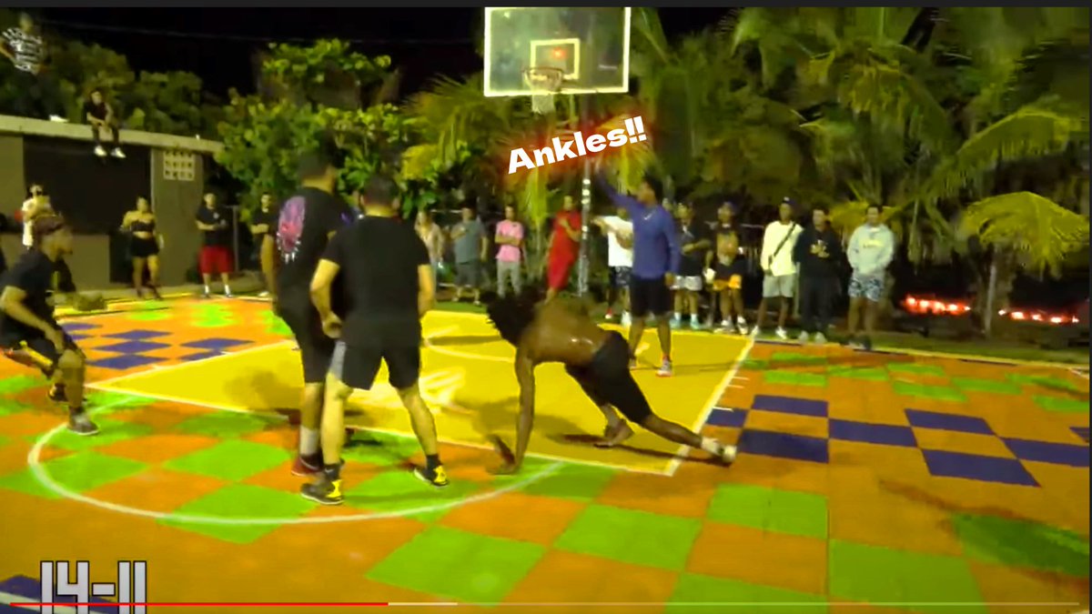 lonelj_'s tweet photo. NEW VID OUT NOW!! go check it out and drop a like comment and subscribe. #viral #grind #basketball #nickbriz #yoututbe https://t.co/QCuXcVRtok https://t.co/jH1hjkySeO
