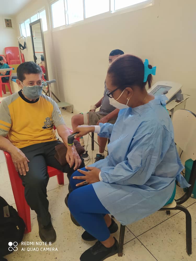 Los médicos y los demás profesionales y técnicos de la salud cubanos constituyen una fuerza excepcional. #CheMédicoInternacionalista #HéroesDeLaSalud <a href="/cubacooperaven/">Brigada Médica Cubana en Venezuela</a> <a href="/AdanVillavicen5/">Adan Villavicencio Guzmán</a> <a href="/AnayansyPR/">Anayansy</a> @GranSabanaOdont #CheVive
