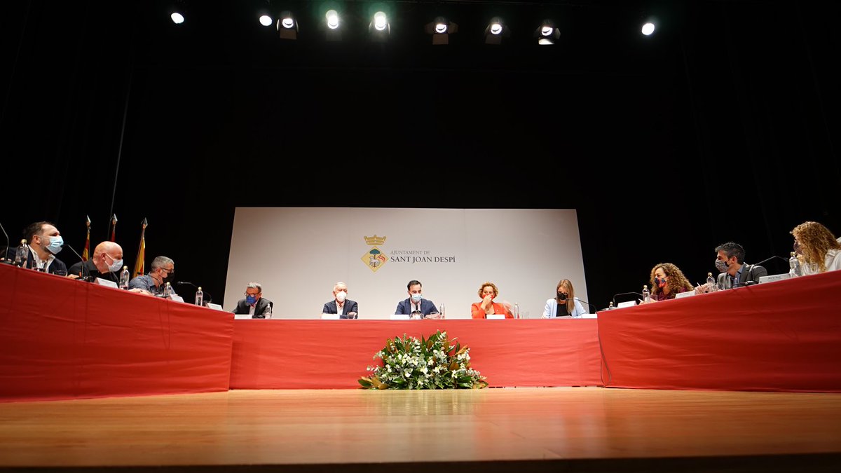 AjSJDespi's tweet photo. #PleSJD Comença el Ple extraordinari per a l'elecció del nou alcalde o alcaldessa de #SantJoanDespí https://t.co/Wqtm8YX5hB