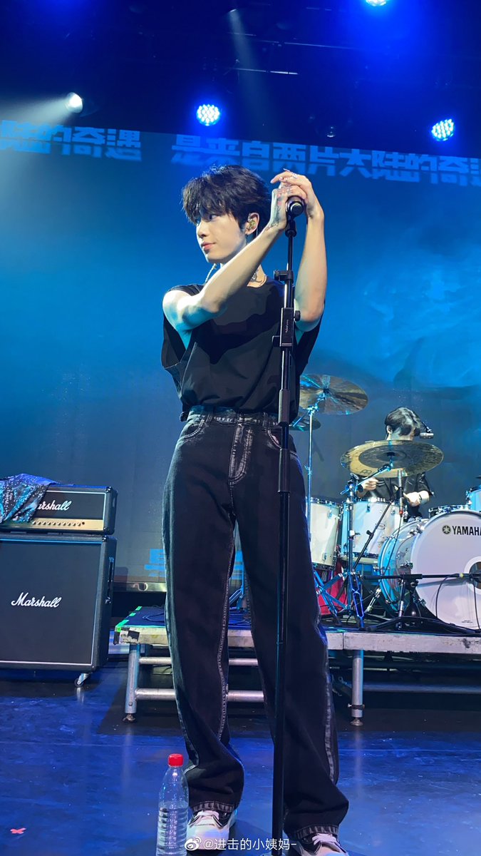 중국밴드할사람 꼬옥안아주면되..🫂