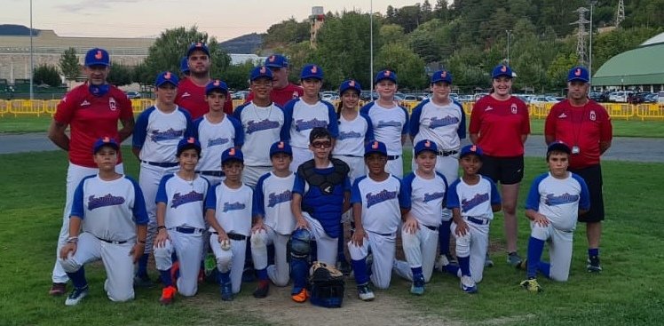 Y aquí tenemos al equipo sub 13 de la temporada 20~21, que terminó en 7° puesto del #CampeonatoEspañaBeisbolSub13

bit.ly/3ai2Wml

👏👏⚾⚾Bravo equipo, a seguir creciendo 💪💪

<a href="/JesuitinasPna/">Jesuitinas Pamplona</a>
<a href="/NavarraBeisbol/">Fed. Nav. Béisbol y Sófbol</a>
<a href="/AmayaBeisbolCD/">Amaya Béisbol</a>