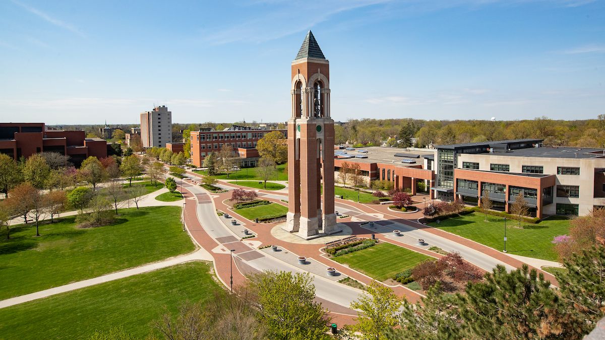 BallState's tweet photo. Happy Friday! Have a fun and safe fall break!

Can't wait to see everyone back on campus! https://t.co/3XA6berXz5