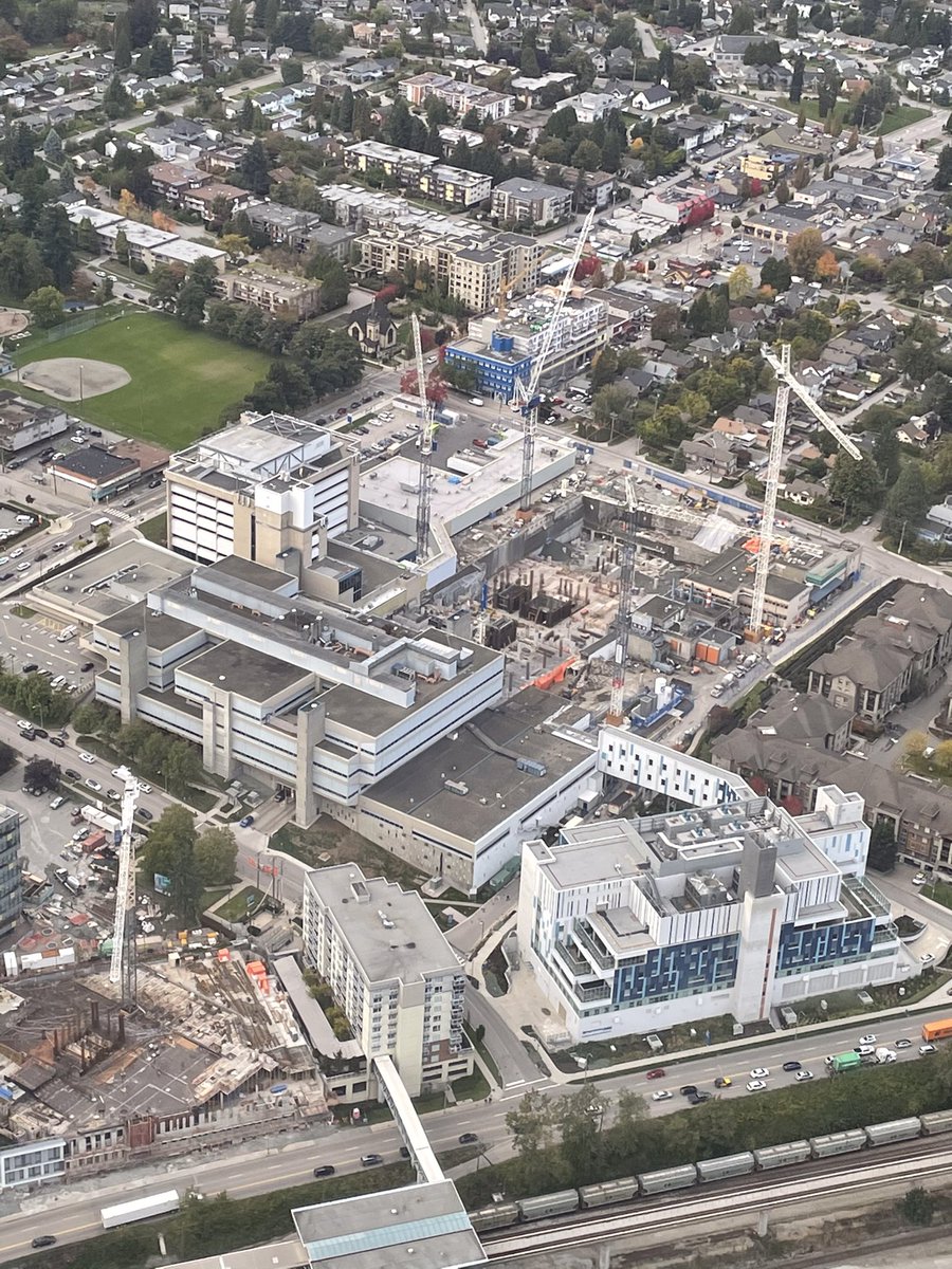 KuljeetKaila's tweet photo. All of these places in these pictures have a significant meaning in my life. #iykyk 
#officeviews #headintheclouds #airtraffic #reporter @news1130radio #fillingin for @danger_on_air #backupreporter #bridgeobsessed https://t.co/kJ6dLC81ne
