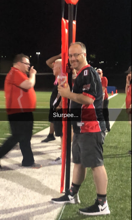 mr_announcerguy's tweet photo. Even when working the #Football chain crew, a @slurpee from @7eleven is part of game day!!
#FuelYourFandomContest! https://t.co/rOc95kUGfu
