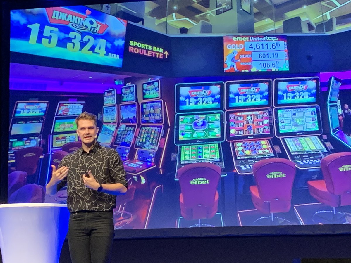 Kuulemme elämässä vain voittavia ääniä (kuten casinolla).Keskiverrosta ei kerrota tarinoita. Perttu Pölönen inspiroi #ekonomisummit