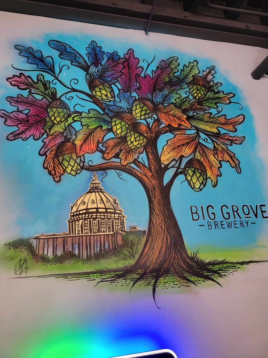 If your in the East Village #Desmoines visit our friends at <a href="/Quintons_IC/">Quinton's Bar & Deli</a>! <a href="/BigGroveBrewery/">Big Grove Brewery</a> fall beer pairing with Chili Breadbowl.