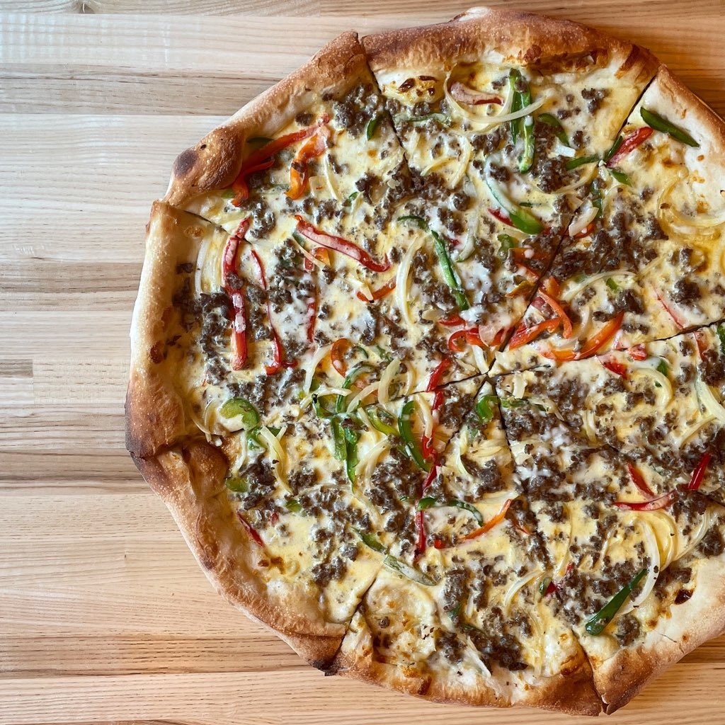 IansMadison's tweet photo. It’s time for #FreePizzaFriday! 

Retweet and you’ll be entered to win 8 free slice cards! 

#IansPizza https://t.co/rt2BI3Aqj4
