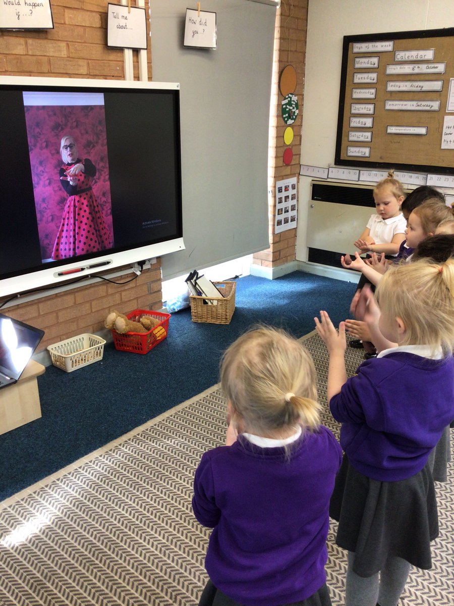 BirchwoodCE's tweet photo. Nursery enjoying dough disco! The children are developing their fine motor skills to get ready for writing โ๐ผ๐ช๐ผโ๏ธ #bceps #bcepseyfs https://t.co/gRkoF6LUGs