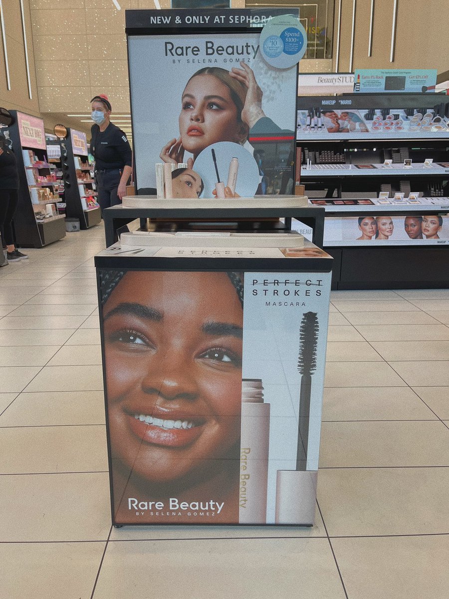 Y’all…..I’m in SEPHORA. What?!