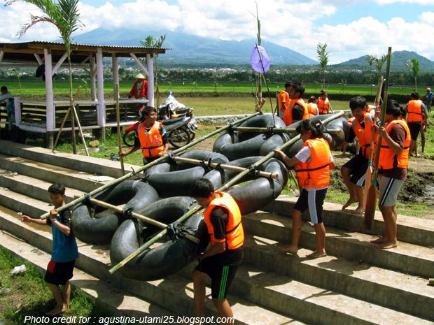 outbound2018's tweet photo. Anda juga bisa memilih kegiatan lain diluar outbound seperti:
•Arung jeram (rafting)
•Paintball
•Amazing race
•Gathering
•Off Road
 #outboundbali #outboundmakassar #outboundbandung #kallebos https://t.co/scXtdxAniE