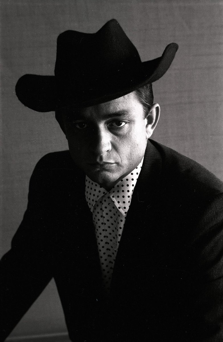 JohnnyCash's tweet photo. Happy Halloween! 🤠 https://t.co/GFDB2m1qAR