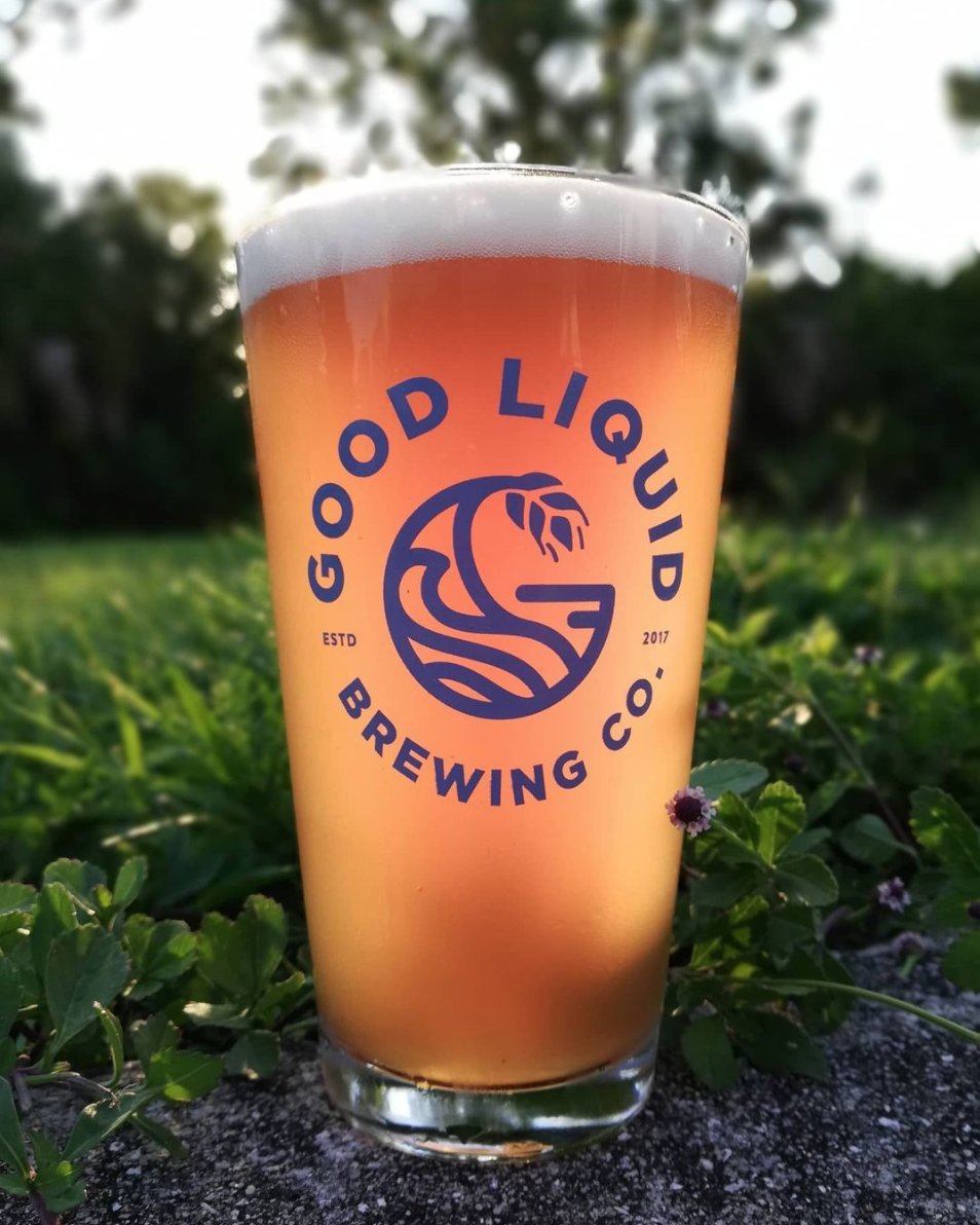 Need an idea for a Friday night out? Toast the weekend at <a href="/GoodLiquidBrew/">Good Liquid Brewing</a> in Bradenton!

#HappyHour runs from 4-7pm, and the kitchen's open 'til 9 (their Angus Beef burgers are some of the best pub food we've had!)