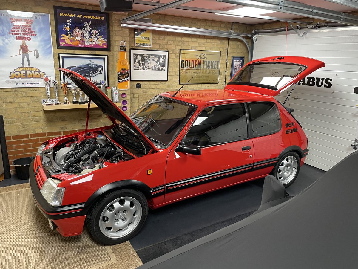 ⁦<a href="/BicesterH/">Bicester Heritage</a>⁩ getting ready for #sundayscramble