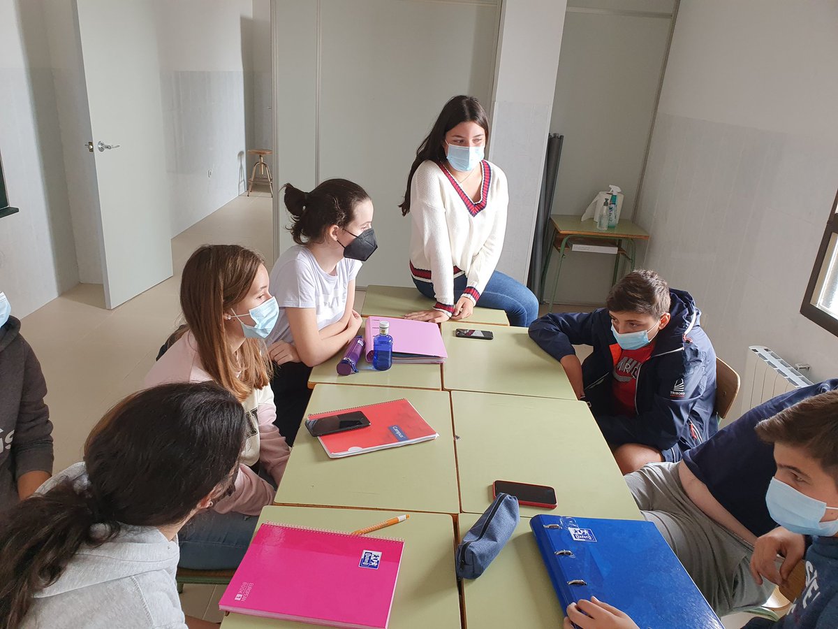 Después de un año sin competir, volvemos!!.
Este año con un equipo totalmente nuevo formado por: Sara, Clara, Carla, Mar, Candela, Vicent, Antonio y Javier.
Qué ganas teníamos. 
#soydelapurisimatorrent
<a href="/FLL_Spain/">FIRST LEGO League SPAIN</a> <a href="/UPVCampusAlcoy/">UPV Campus d'Alcoi</a> <a href="/firstlegoleague/">FIRST LEGO League</a>