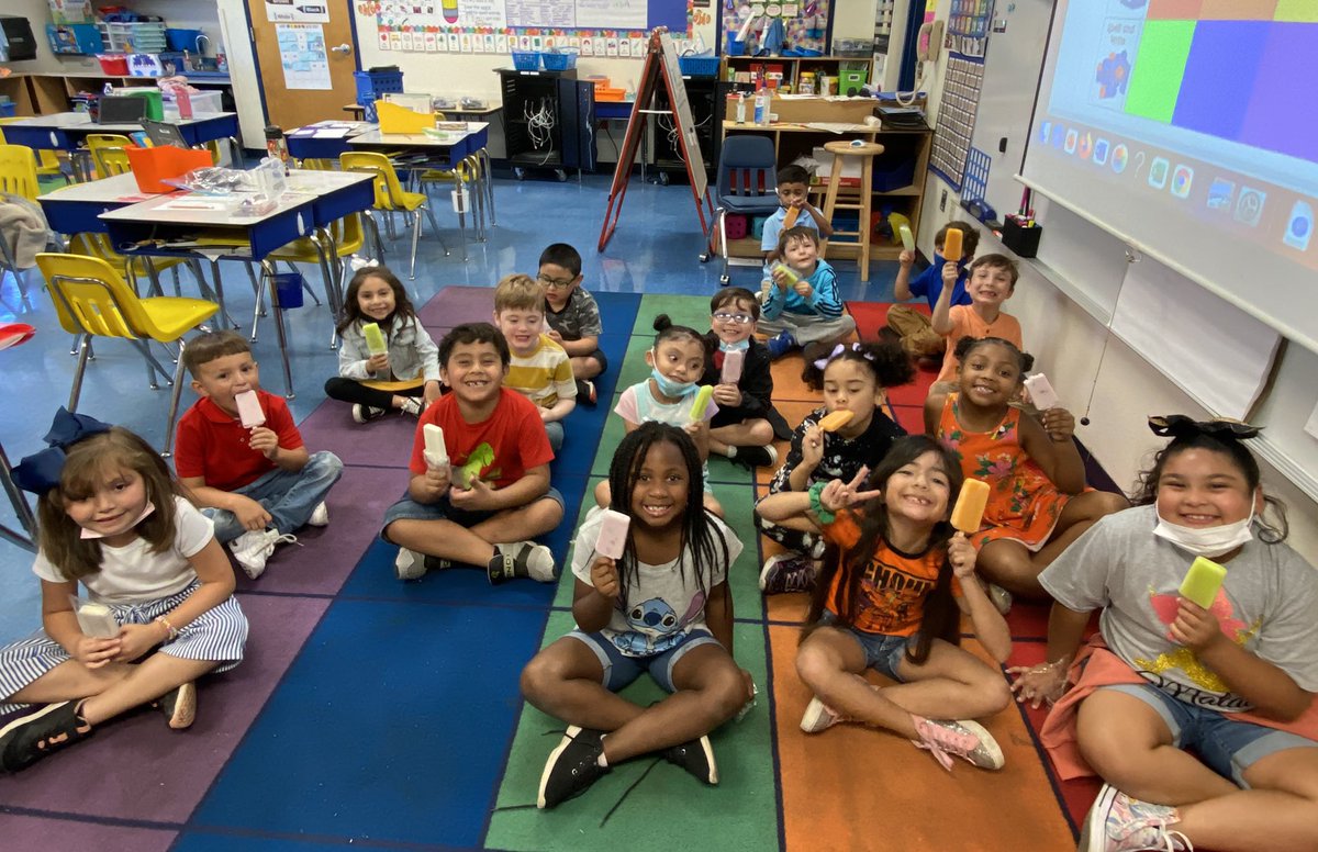 What Can You Do With a Paleta? Is a great book that incorporates diversity to discuss setting, characters, as well as ask/answering questions. My students enjoyed the book and loved the delicious paletas! #1Heart1Seguin #firstgradefun <a href="/McQueeneyESISD/">McQueeney Elementary</a>