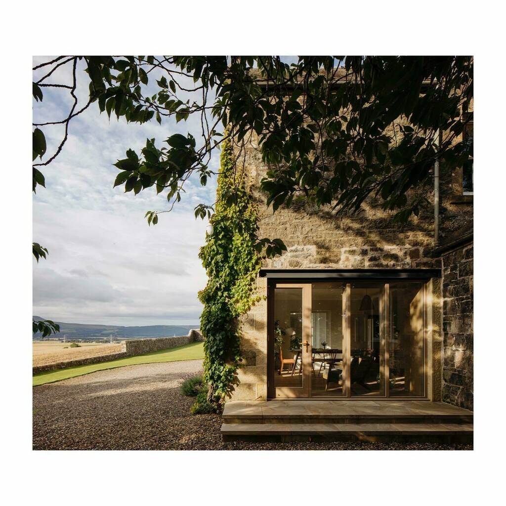 calumdarchitect's tweet photo. Fife Farmhouse morning external view
#calumduncanarchitects
#fifearchitects
#residenitalarchitecture
#improvedontmove
#scottisharchitects
#retrofit
#rurallife
#retrofit https://t.co/mPv6TVVmtC https://t.co/g1cRgDS1Yp