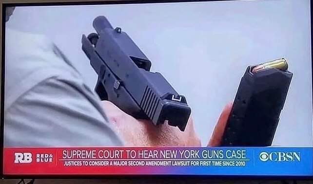 daddydanefuller's tweet photo. If you can’t spot what’s wrong please never buy a gun… https://t.co/SAQxZoMzkK