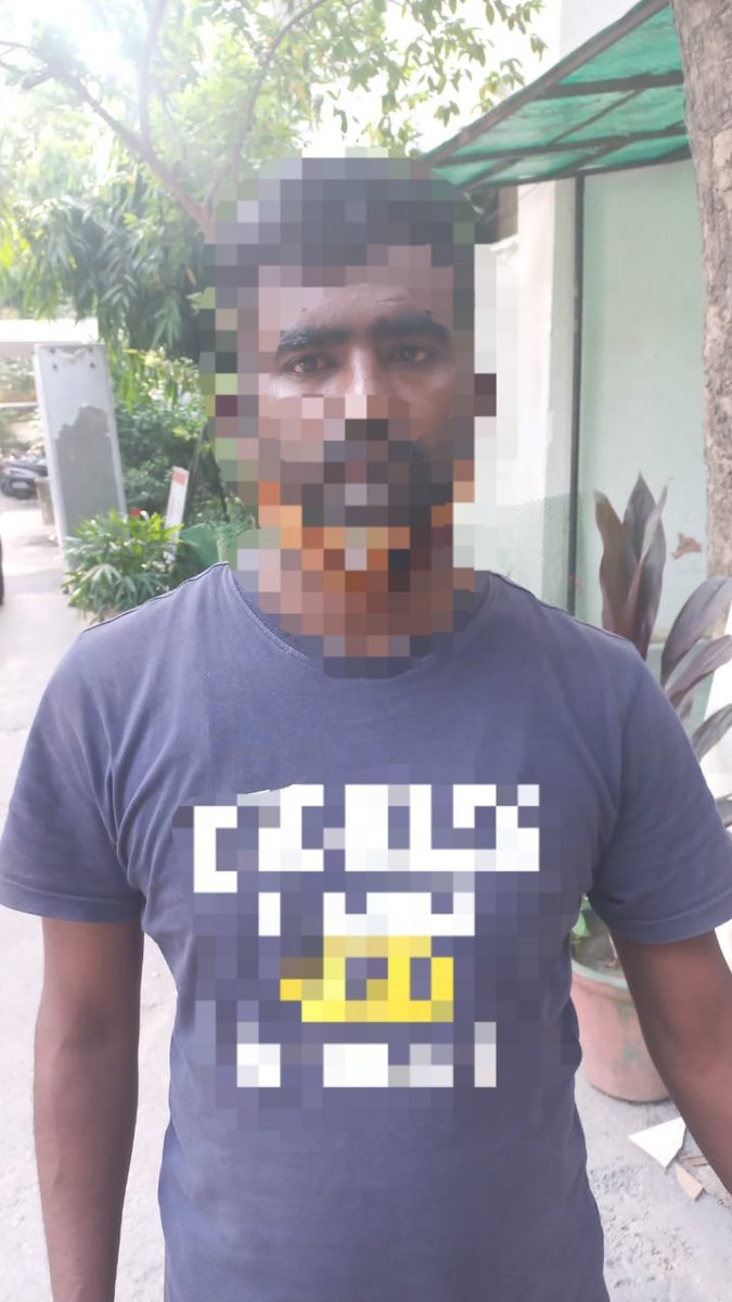 DCP_SHAHDARA's tweet photo. Duo of Desperate #Burglars arrested by the team of Special Staff/ Shahdara District. Recovery of Gold &amp; Silver Jewellary, Old currency coins and House Breaking Implements also effected from them.
#Dcp_Shahdara
#CPDelhi
#JointCP_ER
#DelhiPolice https://t.co/ZutwDYPPax