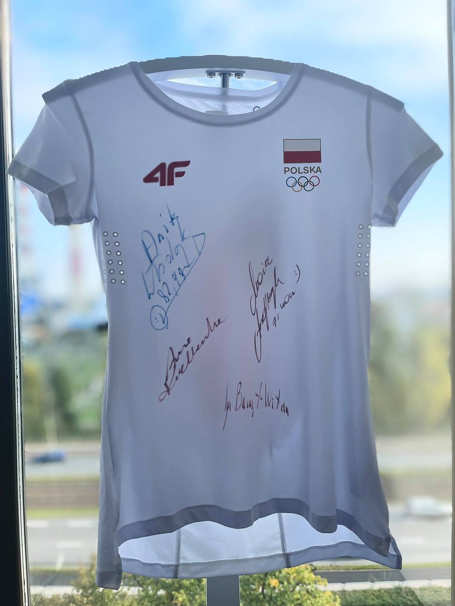 Ważne‼️ Trwa licytacja koszulki z podpisami naszych wybitnych Olimpijek - Anita Wlodarczyk, Maria Andrejczyk, Anna Kiełbasińska, Iga Baumgart-Witan. 

Cel jest szczytny - zbieramy pieniądze na serce Ani Lewczuk 💓
Licytujcie i/lub podawajcie dalej 🙏
➡️bit.ly/3Dl3BQg