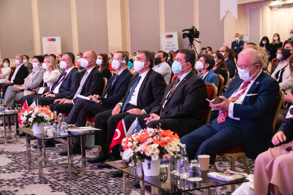 zcan_Bulent's tweet photo. Bugün, Dışişleri Bakan Yardımcımız, AB Başkanı Büyükelçi Faruk Kaymakcı ve Avrupa Birliği Türkiye Delegasyonu Mali İşbirliği Başkanı Elçi Müsteşar Andre LYS’in katılımlarıyla @DiyalogProjesi VI. ve @sivilsektor III. Döneminin açılışını yaptık. @ABBaskanligi @EUDelegationTur https://t.co/LxMCNL06nf