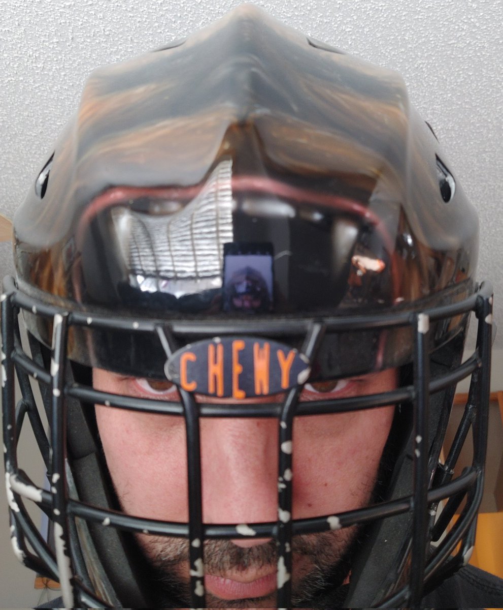 _FrankieG_'s tweet photo. Strapping the ol pads on tonight. Funny, no matter how long it's been, no matter how pissed off I used to get I still enjoy that feeling of going in and being target practice 😅🤣😂 #plunk #fiveholefrank #outofretirement #packyoshit https://t.co/3gWzy50pzi