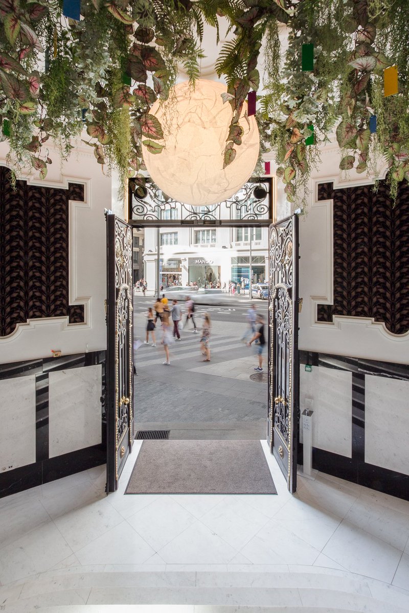 PestanaCR7's tweet image. Welcome to Pestana CR7 Gran Via.

Swipe to peek inside. -&amp;gt;

#PestanaCR7 #PestanaCR7GranViaMadrid #GranVia #Madrid