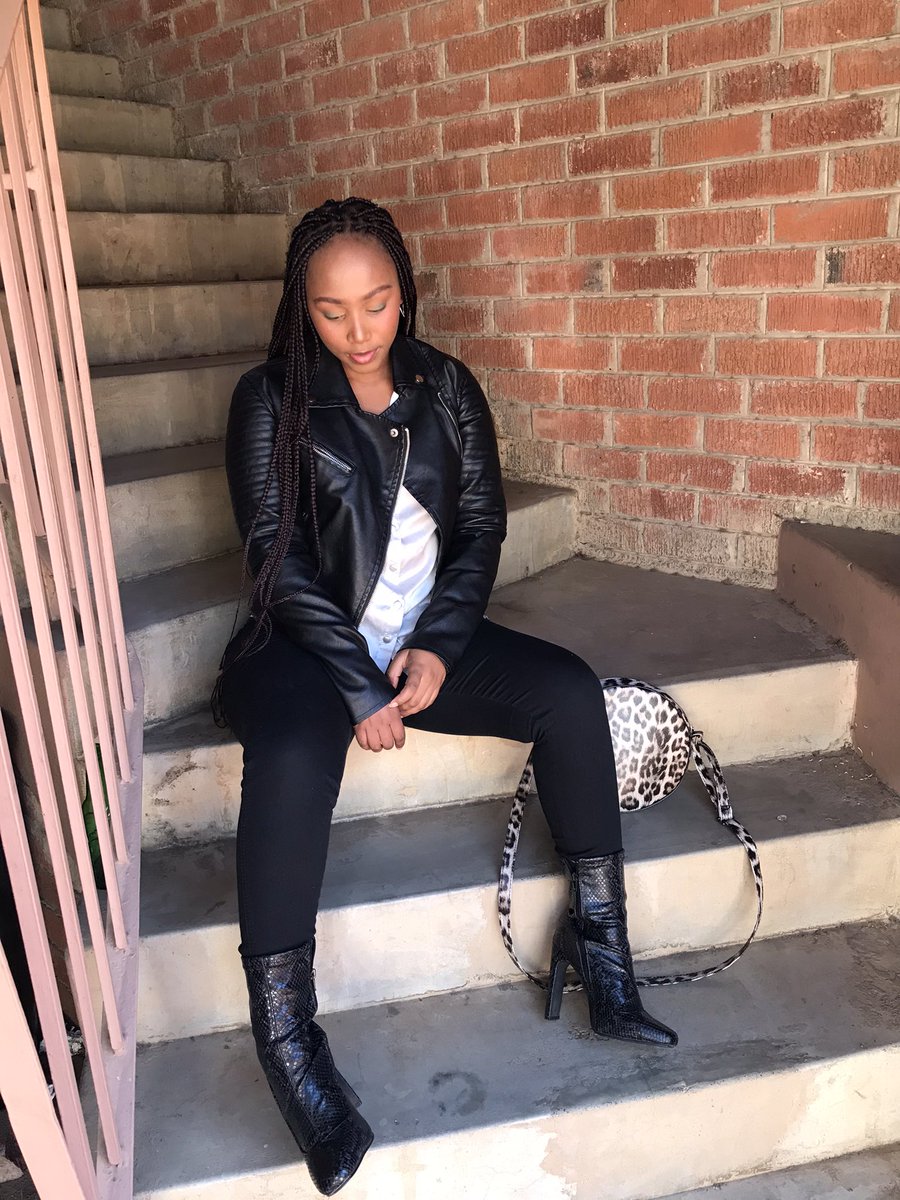 azaniaTheReal's tweet photo. I actually had a good on this day. https://t.co/XWJrSEri5S