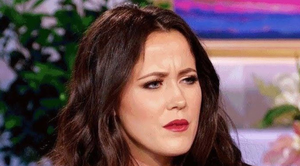 #TeenMom2 Alum Jenelle Evans Defends Using F-Word in Front of 4-Year-Old Daughter Ensley
https://t.co/RRI44LOlHF https://t.co/KyWs5mAh5g