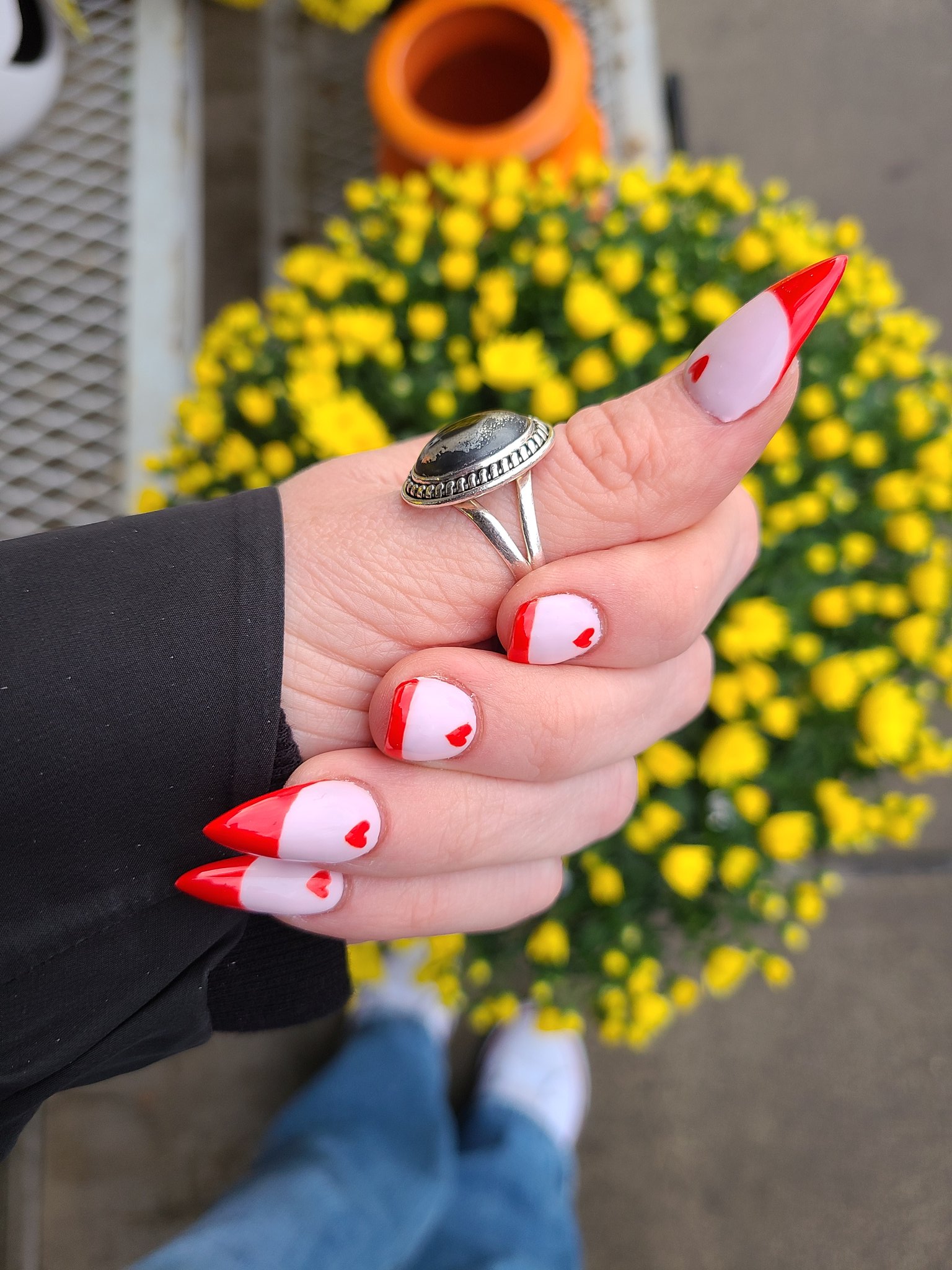 TW Pornstars - 2 pic. Athena Eevee Squeeks. Twitter. Who wants to get