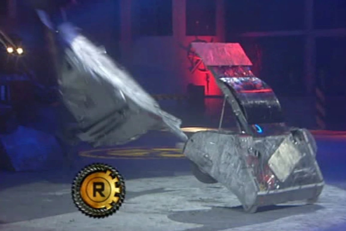 SophieTucker88's tweet image. Happy 20th Anniversary to Robot Wars Extreme! #RobotWars #RobotWarsExtreme #Robots #Robotics #Robot