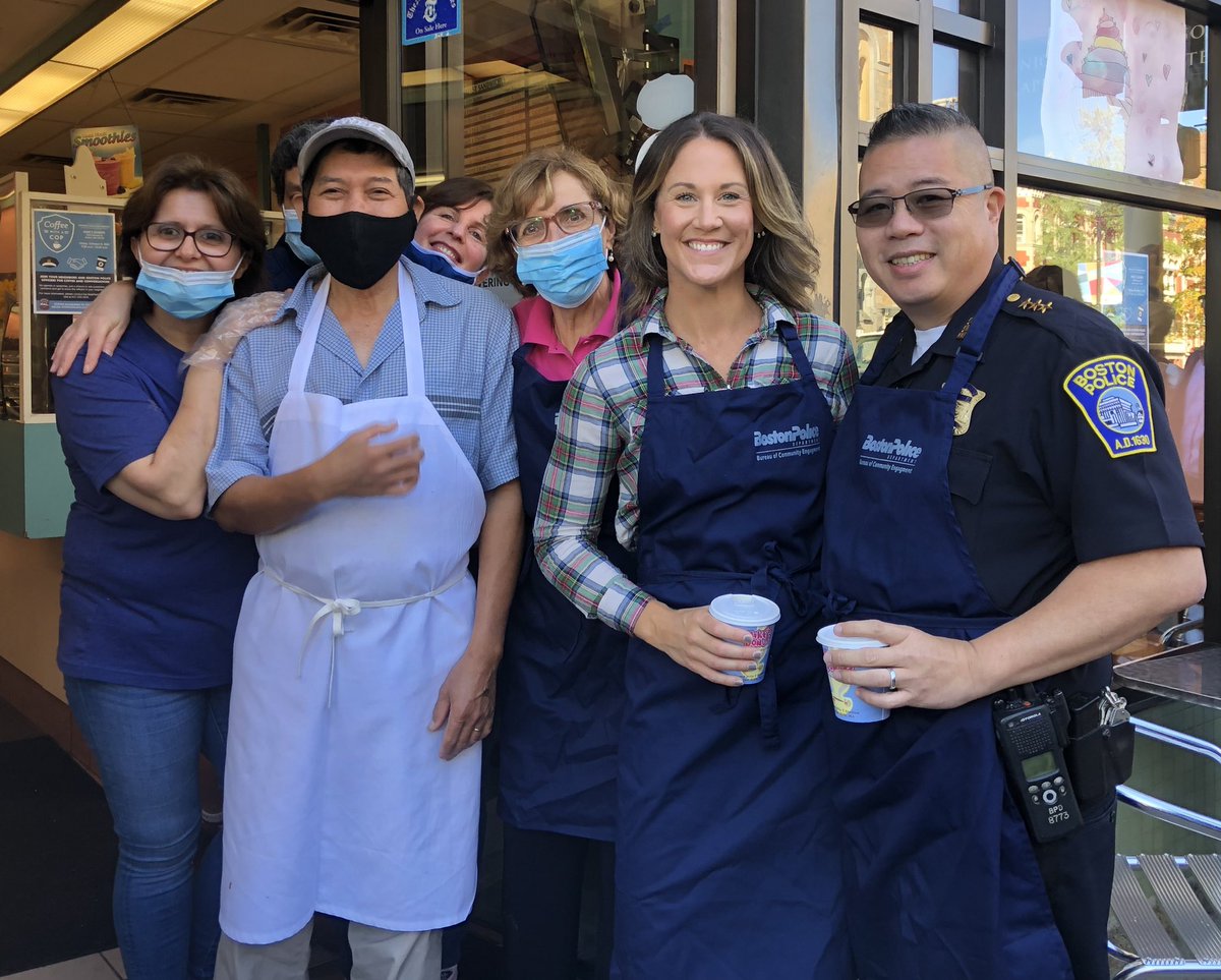 BCEengagement's tweet photo. We did too Molly @BBBHFKMH ! Thank you for coming #faithandblue and ☕️ too! @bostonpolice We even had some new swag to show off from @EStScreening ! Thanks for the aprons! #BPDicecapades 🍦#copsandconversation #CommUNITY #whyweserve #policepartnerships #ournarrative #districtB2 https://t.co/Hf9VEcPEsk