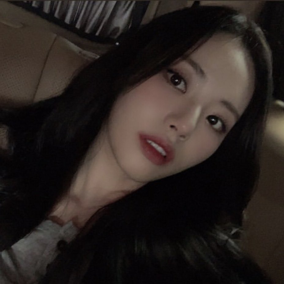 0320feed's tweet photo. hello! this is a new acc for fromis_9's park jiwon, please like &amp; rt to spread this tweet https://t.co/rTAR9ypfKH