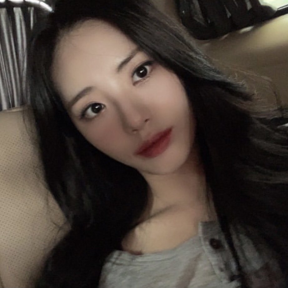 0320feed's tweet photo. hello! this is a new acc for fromis_9's park jiwon, please like &amp; rt to spread this tweet https://t.co/rTAR9ypfKH