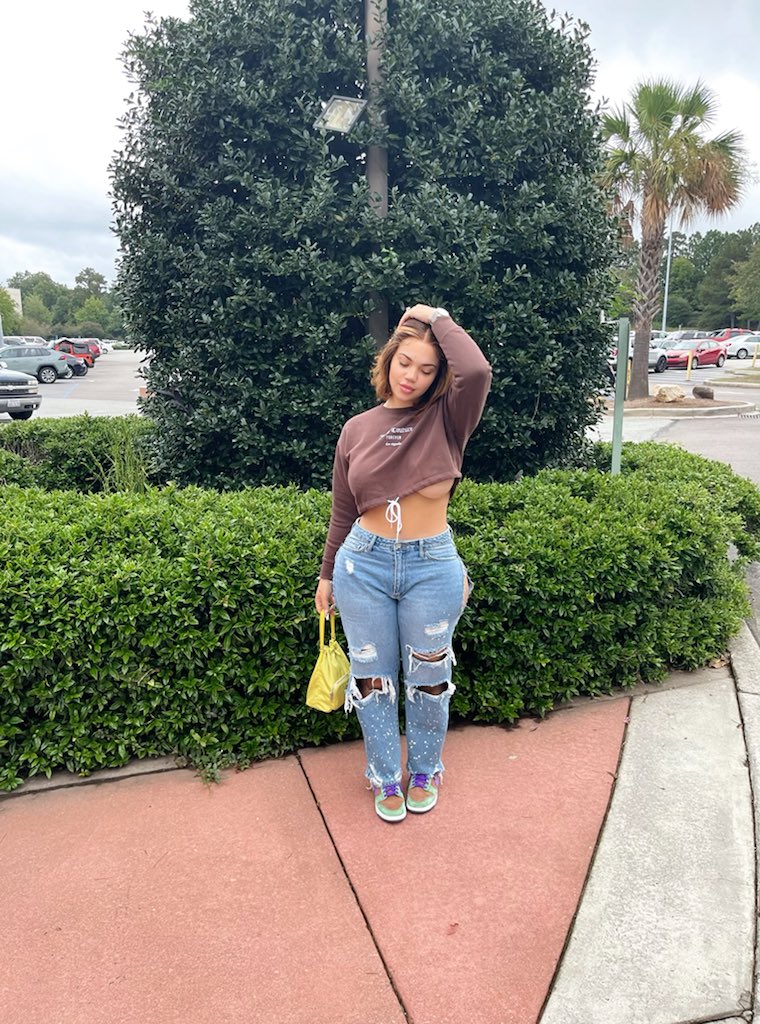RenniRucci's tweet photo. second to none ✨🦋🦄 https://t.co/1k5HQtKRU7