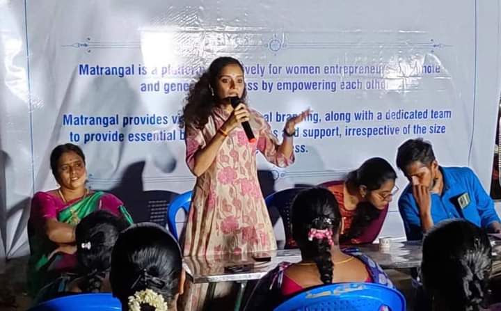 Mohan35747994's tweet photo. Matrangal On Board ! 

Organized a successful women meet at T Nagar, were around 80 aspiring budding women entrepreneurs participated and had an in-depth discussion on the possibilities  and challenges they face. 

Team Matrangal will further update on the upcoming events. https://t.co/bxWWhmghTz