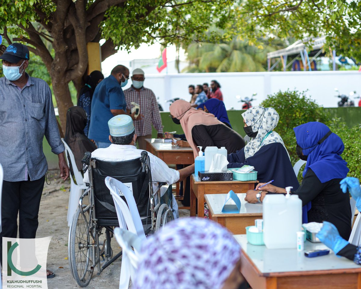 KRHmv's tweet photo. Our Community Health Workers represented the KRH stall at today's event held to celebrate International Day of Older Persons, organized by the Women`s Development Committee in collaboration with @maldivianrc and Community Centre.
#israhvehingedhuvas #01Oct21
#DigitalEquityforAll https://t.co/2H5oazzt5a