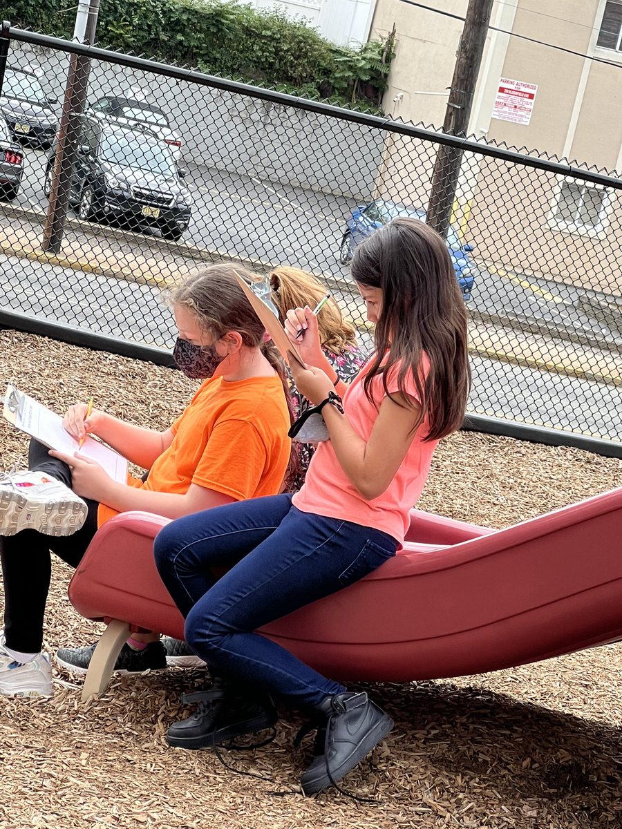 SanGiovanni6th's tweet photo. Ecosystem Scavenger Hunt to end the week!๐ฟ๐ฆ๐๐@Mere_Forte #berkeleypride https://t.co/9fmf9WbNBl