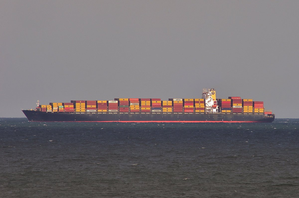johnmorgan726's tweet photo. The MSC UBERTY, IMO:9337444 en route to Norfolk, Virginia, flying the flag of Liberia π±π·. #MSCUberty #ContainerShip #ShipsInPics https://t.co/G2Ix670YZO