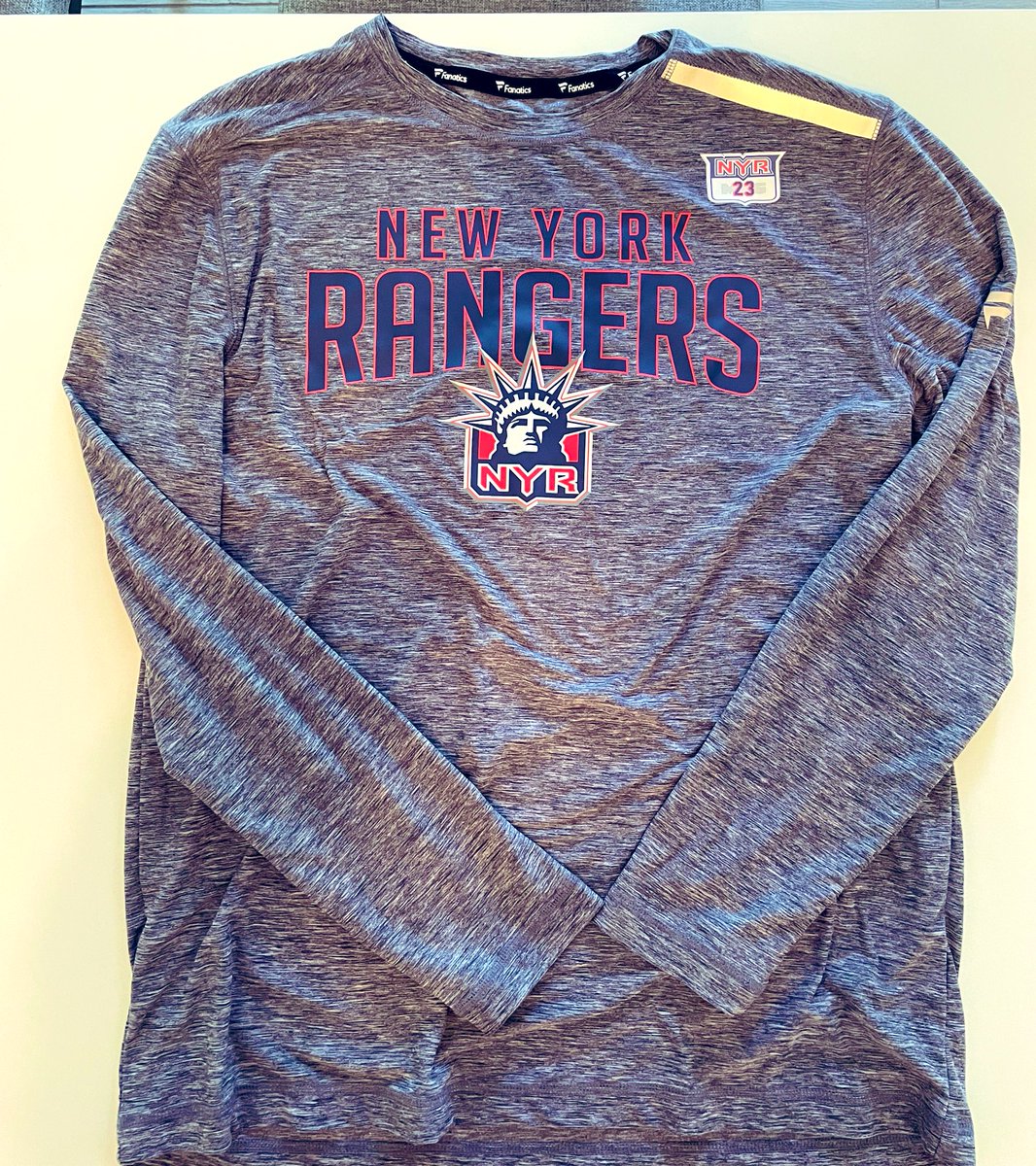 NYRANGERS_87's tweet image. New York Rangers Team Issued Adam Fox Long Sleeve Locker Room Shirt Giveaway! FOLLOW &amp;amp; RETWEET to be considered. Winner announced Sunday. 🦊🦊 #NYR #NHL #MLB #NBA #HockeyTwitter