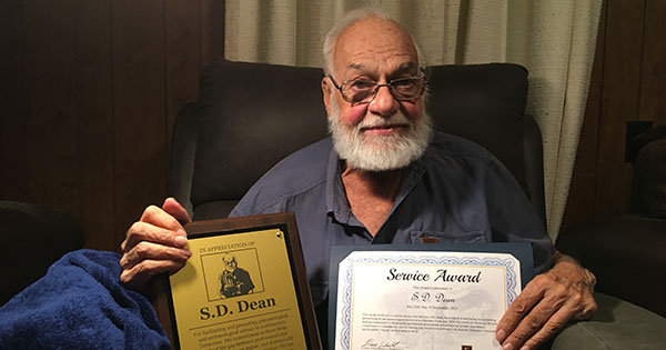 Local scientist &amp; educator S.D. Dean was honored with a Service Award from ETSU to commemorate a lifetime of contributions to scientific discovery and public outreach. <a href="/GrayFossilSite/">Gray Fossil Site & Museum</a> bit.ly/2ZYaI2D