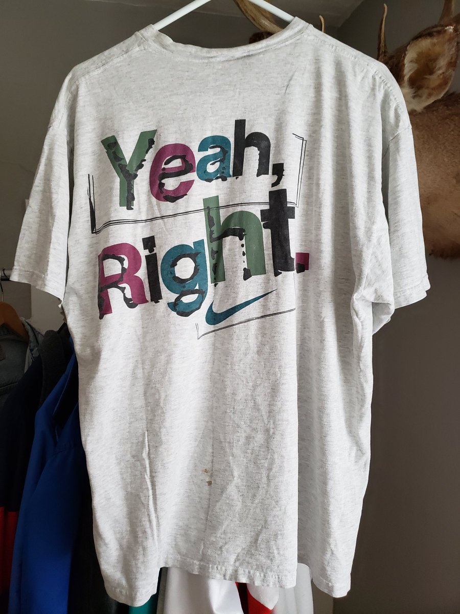 90s Nike up for Grabs. Very good condition. Large. DM to purchase 💨💨🥵