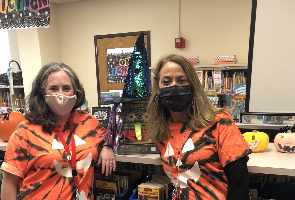 KatieSchiyer2's tweet photo. Who has the BEST Media Assistant????  I Do!!!
#everettsoars #sheisone stepinfrontofme #luckyme!
⁦@IRCBreen⁩ https://t.co/HYsXvJjSJ3