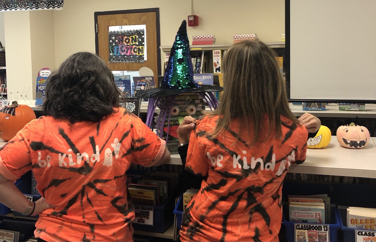 KatieSchiyer2's tweet photo. Who has the BEST Media Assistant????  I Do!!!
#everettsoars #sheisone stepinfrontofme #luckyme!
⁦@IRCBreen⁩ https://t.co/HYsXvJjSJ3