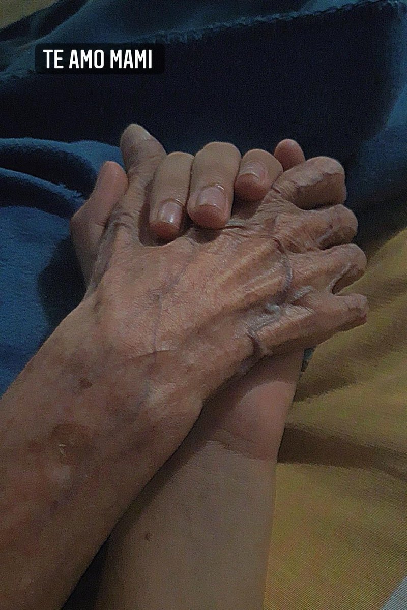 Ximerc4's tweet photo. Te extraño millones negrita chula🕊 https://t.co/vgVOrfTAFy