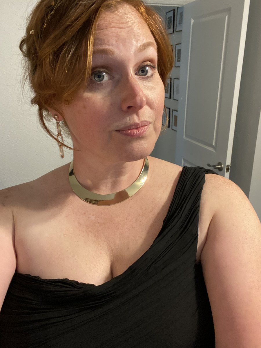 kittehv1876's tweet photo. It should be illegal to make a dress with no pockets. Fancy events need chapstick too!
#TeamPockets https://t.co/62LCbFMXTu