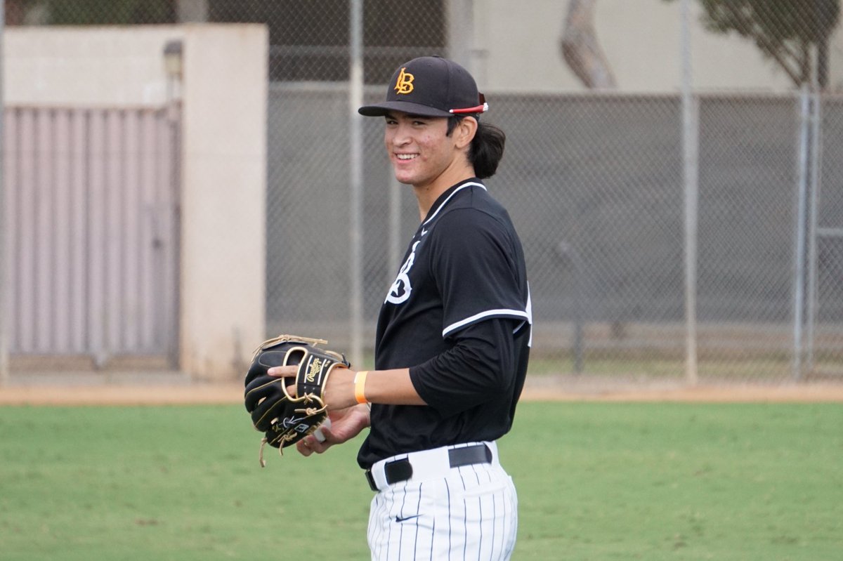 LBDirtbags's tweet photo. Team practices are back and we’re one day closer to our first game of fall 😁

#skoBags https://t.co/2tw5JxcwP7