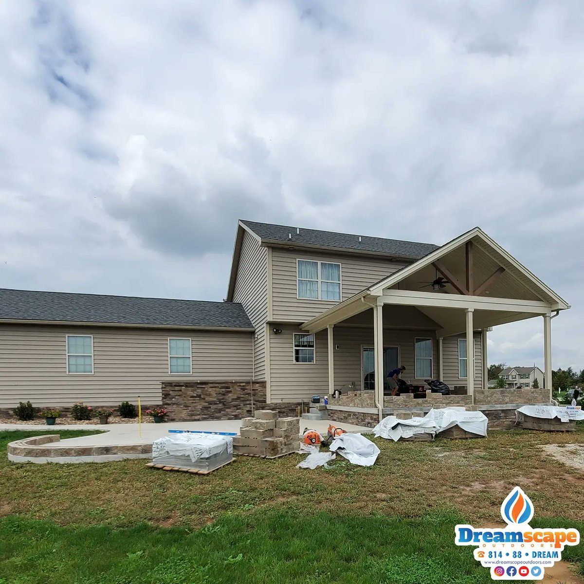 DREAMscape Outdoors FENCE + PATIO tweet media