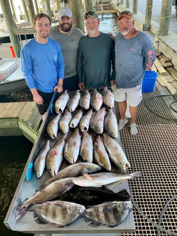 InShoreFishnJou's tweet photo. dufrenesguide: A good bite,and they boated some bigger #redfish today. #DufrenesGuideService #MinnKota 
#Humminbird 
#Talon 
#Raptor
#Solix 
#OPTIMAbatteries
#OPTIMAbattery
#Breakline
#BomberLures #PennFishing #BerkleyFishing
#Seatow
#MinnKotaPro
#Hummin… https://t.co/rrS5MFTphI